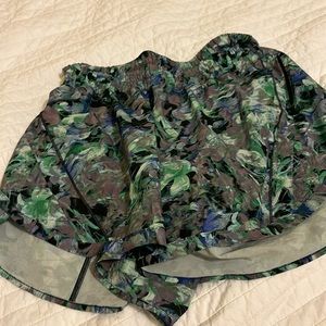 Lululemon track that shorts. Like New Size 8